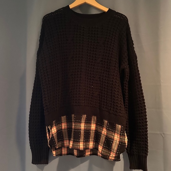 Women's Navy Sweater with Plaid Hem - Picture 1 of 4